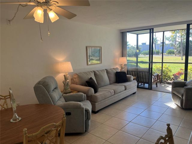 612 BIRD BAY DRIVE S 112CAR, Venice, FL 34285