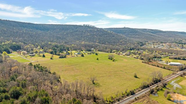 221 55th Street NE, Fort Payne, AL 35967