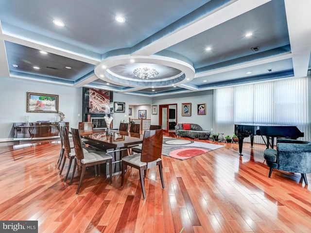 3213 WOODVALLEY DR, Pikesville, MD 21208