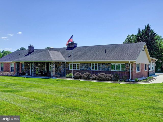 3213 WOODVALLEY DR, Pikesville, MD 21208