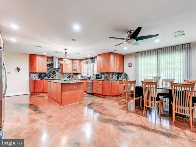 3213 WOODVALLEY DR, Pikesville, MD 21208