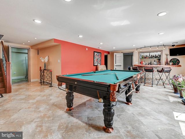 3213 WOODVALLEY DR, Pikesville, MD 21208