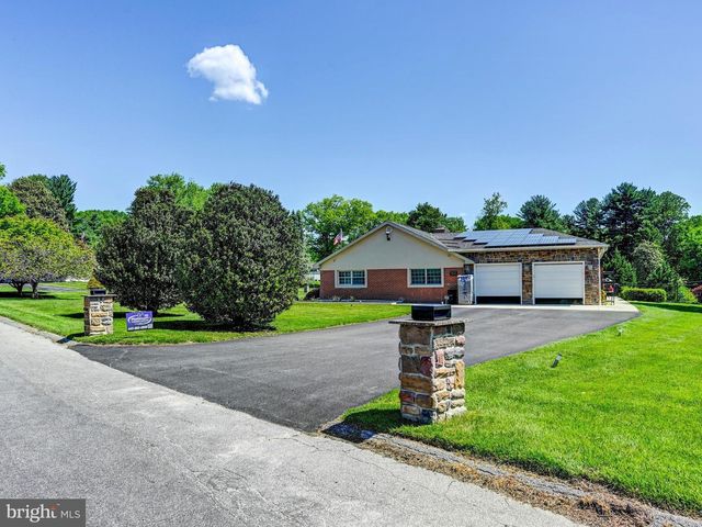 3213 WOODVALLEY DR, Pikesville, MD 21208