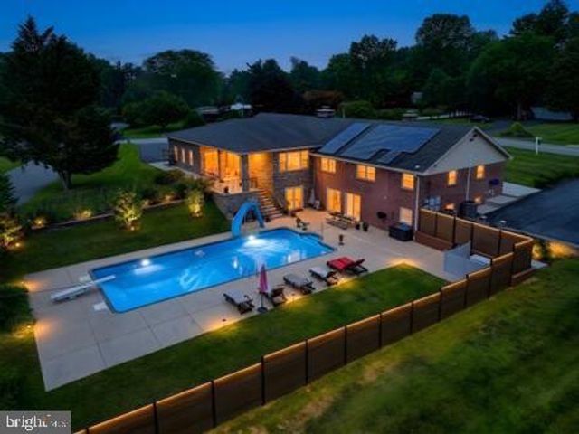 3213 WOODVALLEY DR, Pikesville, MD 21208