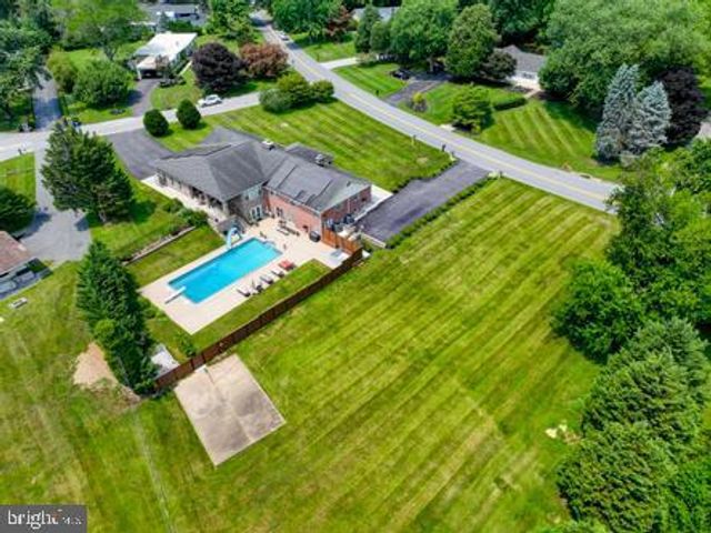 3213 WOODVALLEY DR, Pikesville, MD 21208