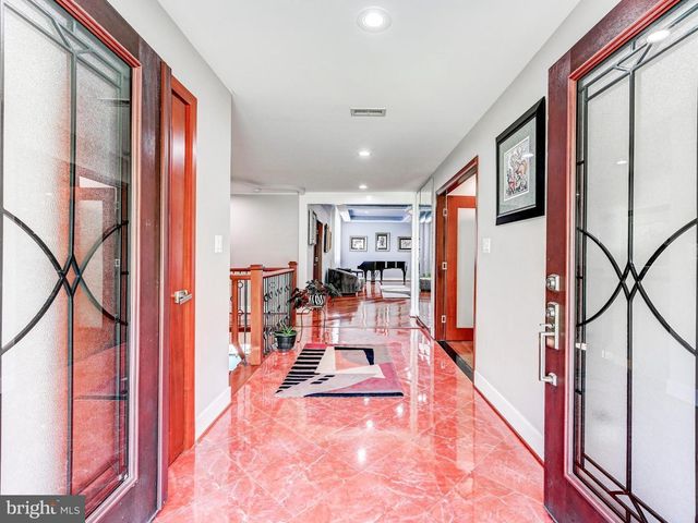 3213 WOODVALLEY DR, Pikesville, MD 21208