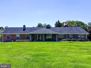 3213 WOODVALLEY DR, Pikesville, MD 21208