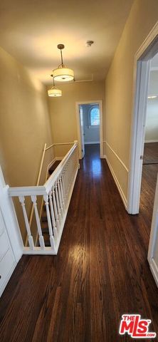 1024 S Cloverdale Avenue, Los Angeles, CA 90019