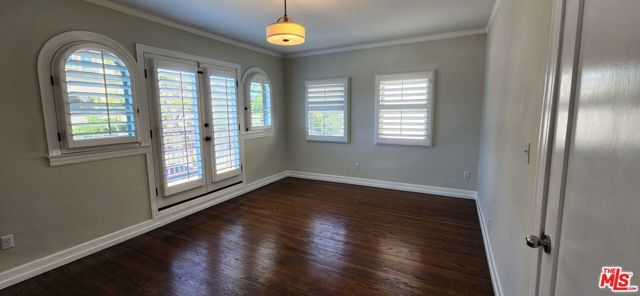 1024 S Cloverdale Avenue, Los Angeles, CA 90019