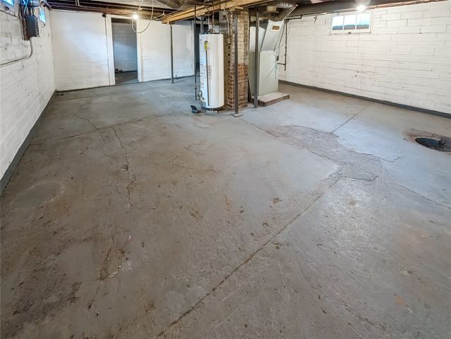 6301 SW 10th Street, Des Moines, IA 50315