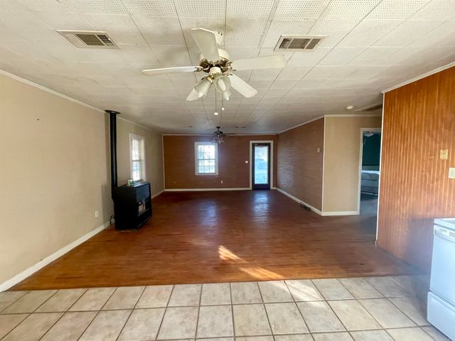 101 W North Ave, Humnoke, AR 72072