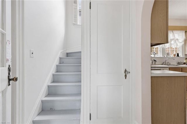 107 42nd ST, Virginia Beach, VA 23451