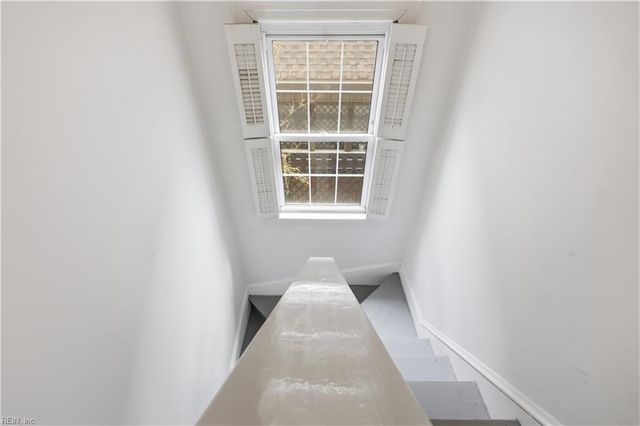 107 42nd ST, Virginia Beach, VA 23451