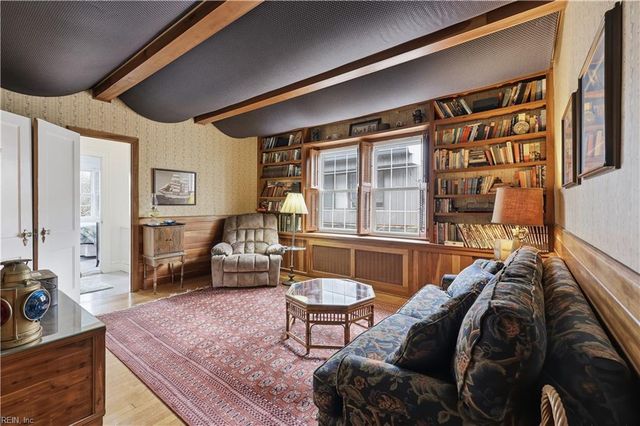 107 42nd ST, Virginia Beach, VA 23451