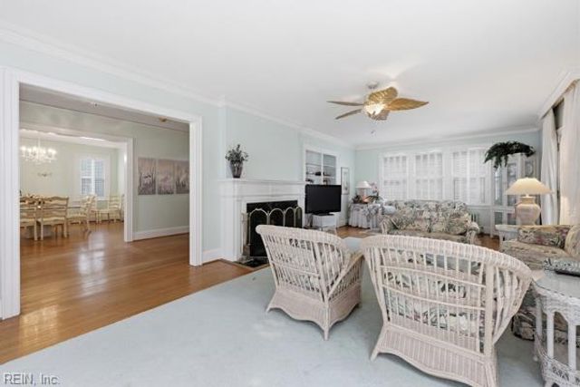 107 42nd ST, Virginia Beach, VA 23451