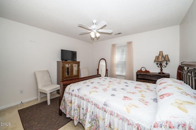 6008 River Lake Circle, Raleigh, NC 27604