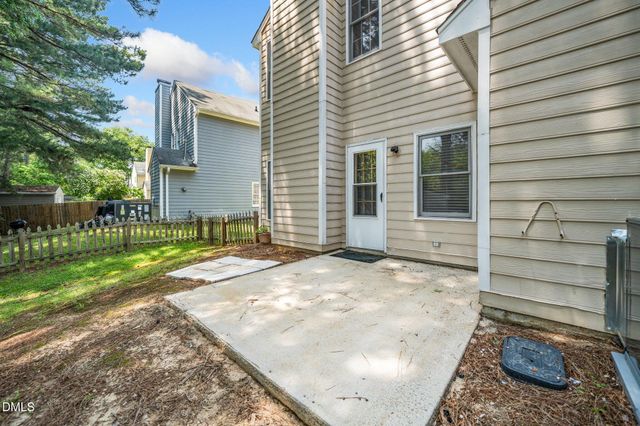 6008 River Lake Circle, Raleigh, NC 27604