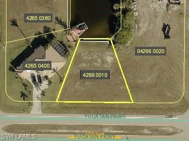 3231 Yucatan PKWY, Cape Coral, FL 33993