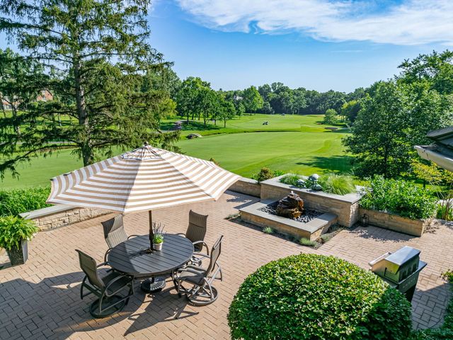 5 Hillburn Court, North Barrington, IL 60010