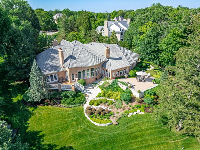 5 Hillburn Court, North Barrington, IL 60010