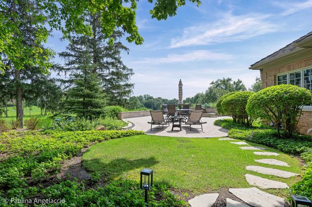 5 Hillburn Court, North Barrington, IL 60010