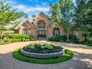 5 Hillburn Court, North Barrington, IL 60010