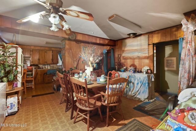 1543 Marion Russell Road, Meridian, MS 39301