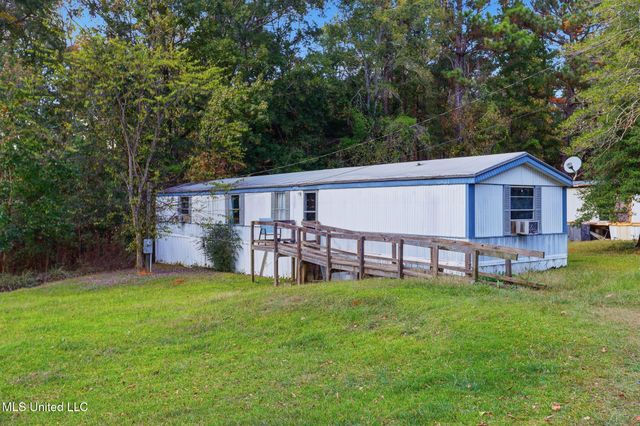 1543 Marion Russell Road, Meridian, MS 39301