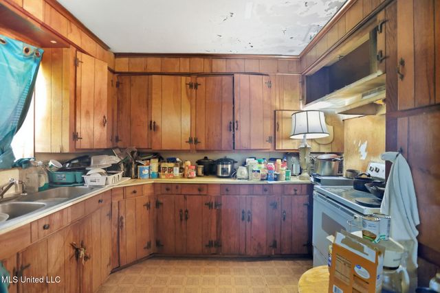 1543 Marion Russell Road, Meridian, MS 39301