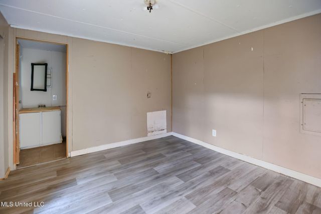 1543 Marion Russell Road, Meridian, MS 39301