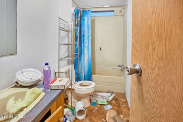 1543 Marion Russell Road, Meridian, MS 39301