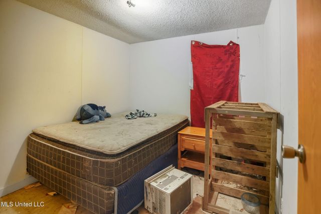 1543 Marion Russell Road, Meridian, MS 39301