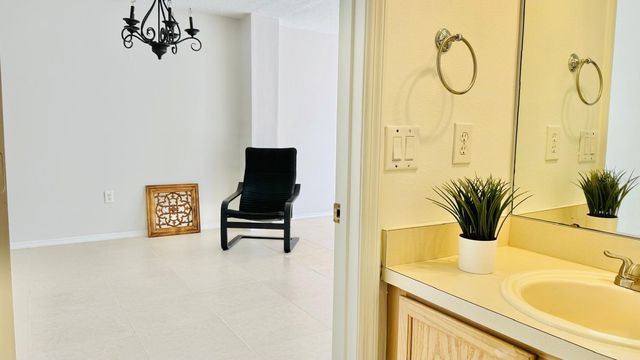 1203 SANDESTIN WAY, Orlando, FL 32824