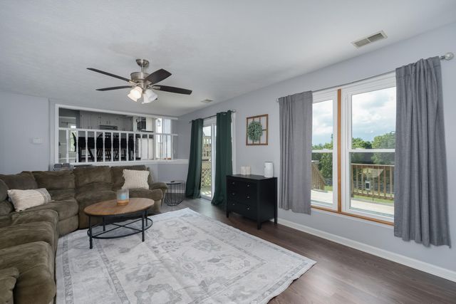 2095 Warsaw Road, Dry Ridge, KY 41035