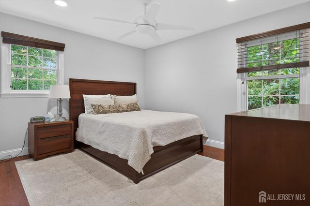 20 Apache Court, East Brunswick, NJ 08816