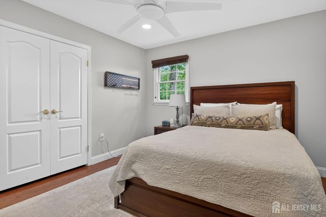 20 Apache Court, East Brunswick, NJ 08816