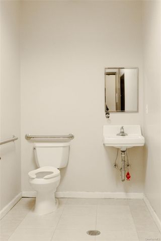 42-05 Parsons Boulevard C1, Flushing, NY 11355