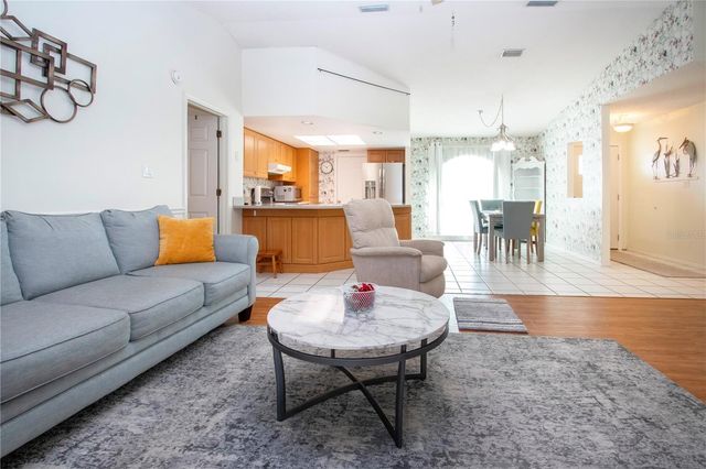 1606 LOGHILL PLACE, Brandon, FL 33510