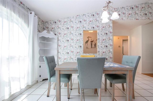 1606 LOGHILL PLACE, Brandon, FL 33510