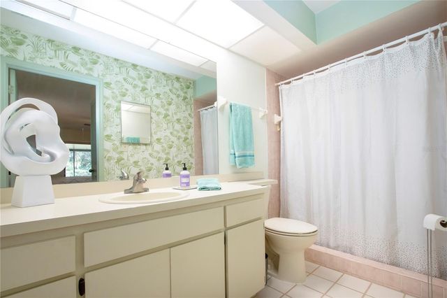 1606 LOGHILL PLACE, Brandon, FL 33510