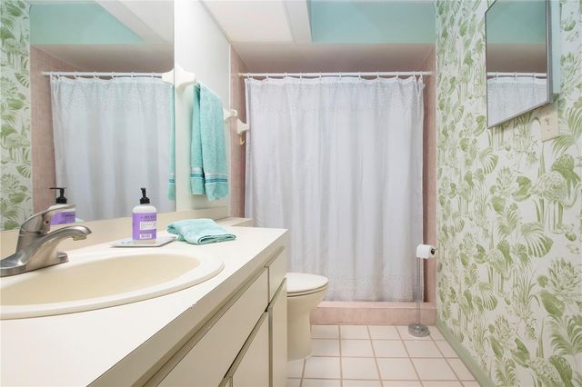 1606 LOGHILL PLACE, Brandon, FL 33510