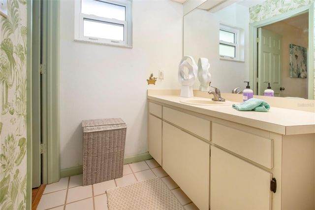 1606 LOGHILL PLACE, Brandon, FL 33510