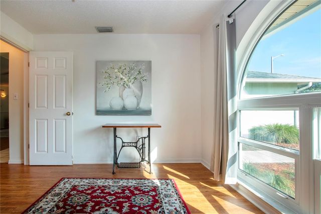 1606 LOGHILL PLACE, Brandon, FL 33510