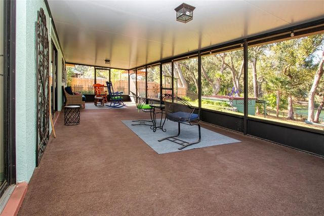 1606 LOGHILL PLACE, Brandon, FL 33510