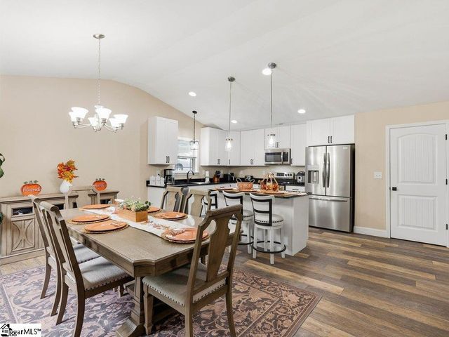 230 Mccall Road, Simpsonville, SC 29680
