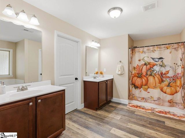 230 Mccall Road, Simpsonville, SC 29680