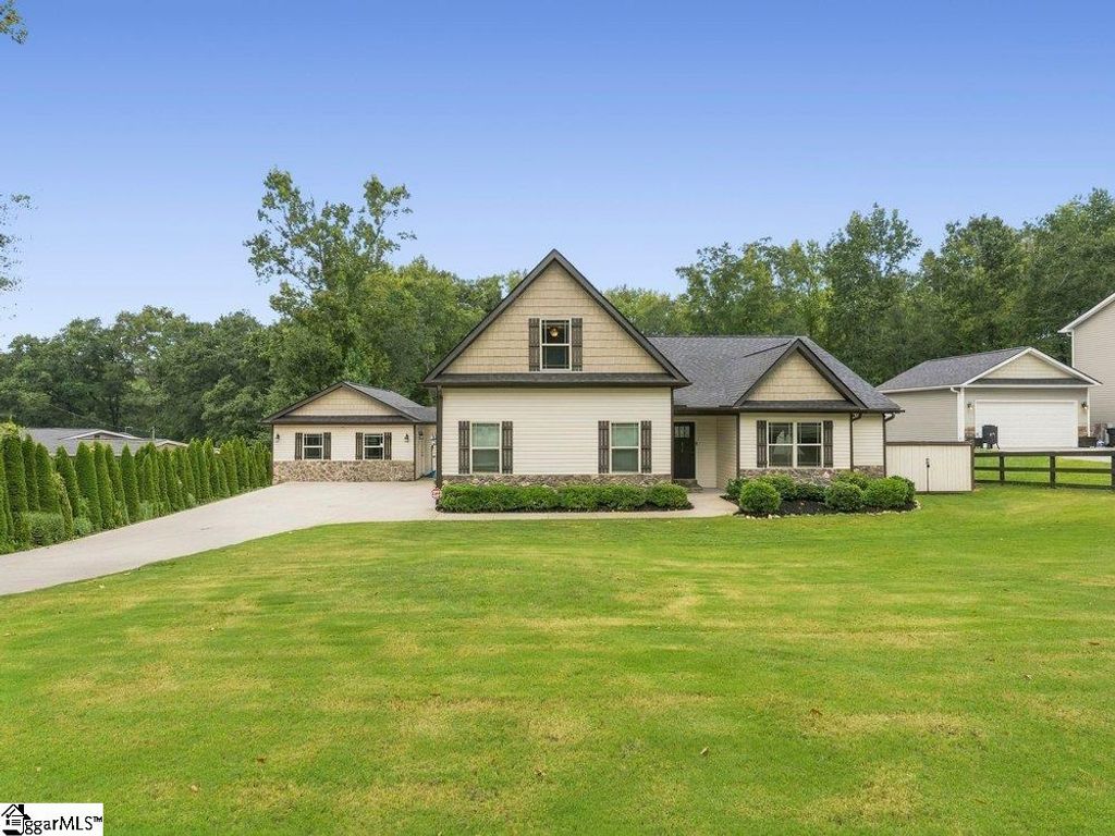 230 Mccall Road, Simpsonville, SC 29680