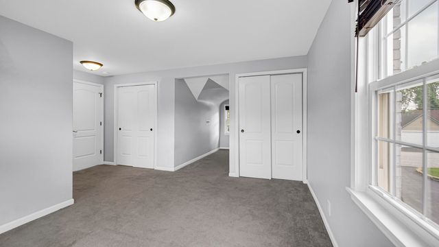 1234 River Terrace, Hobart, IN 46342