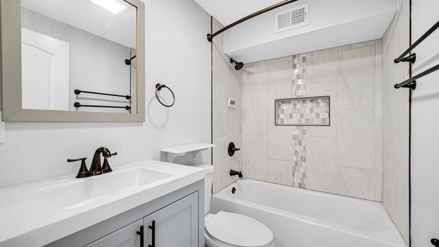 1234 River Terrace, Hobart, IN 46342