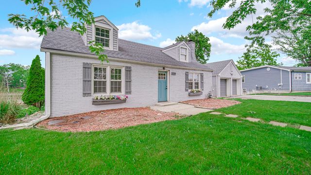 1234 River Terrace, Hobart, IN 46342